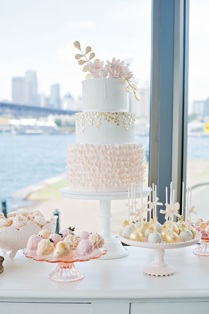 Pink Cake Stand Hire Pretty Pedestals