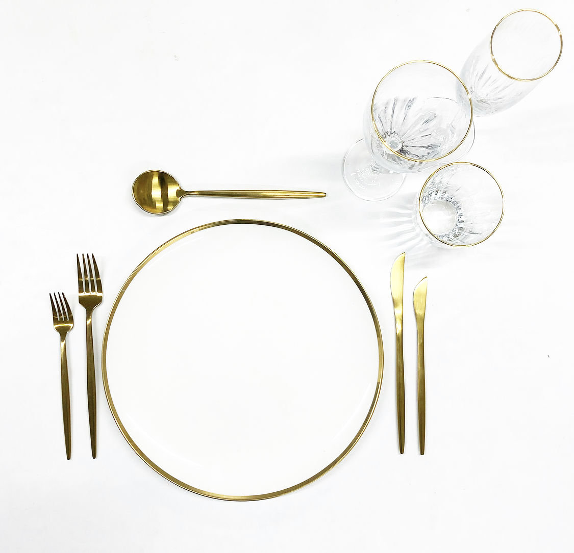 White & Gold – Contemporary Charger Package